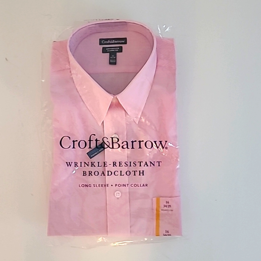 Croft & Barrow pink button down long sleeve shirt